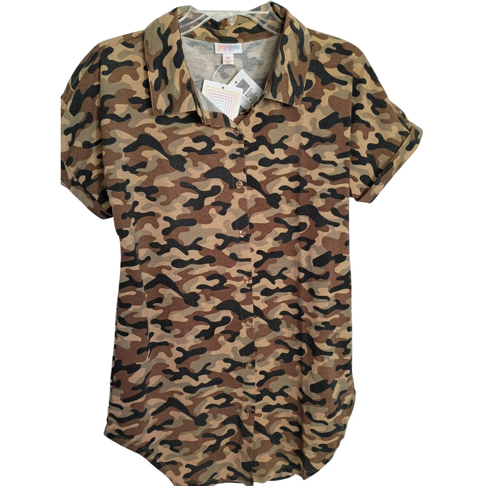 LuLaRoe Charlie Camo Button Down Shirt Womens XS Camouflage Short Sleeve NWT